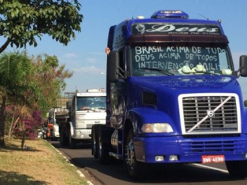 Confira os pontos onde h� mobiliza��o dos caminhoneiros na regi�o