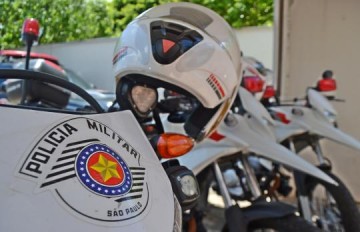 Pol�cia Militar de Osvaldo Cruz det�m dois por tr�fico de drogas na Vila Calif�rnia