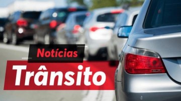 Homem fica preso em ferragens ap�s batida entre caminh�es na Rodovia Assis Chateaubriand