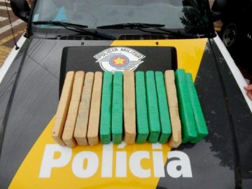 Mineira � presa com 13 kg de maconha a caminho de S�o Paulo