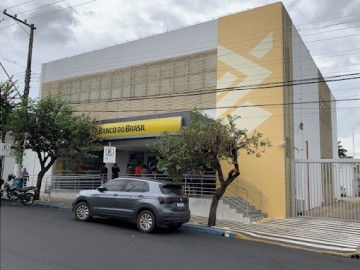 Bandidos tentam assaltar Banco do Brasil em Osvaldo Cruz