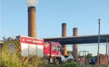 Homem morre ap�s cair em m�quina misturadora de argila em Panorama