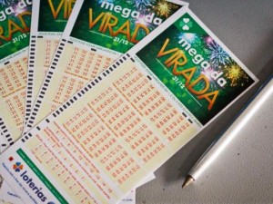 Apostas para a Mega da Virada, que ter prmio de R$ 550 milhes, j podem ser feitas
