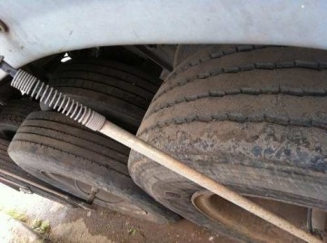 Polcia registra furto de pneus em Osvaldo Cruz