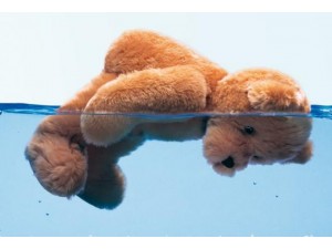 Beb� morre afogado na regi�o de Bauru