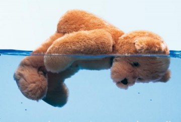 Beb� morre afogado na regi�o de Bauru