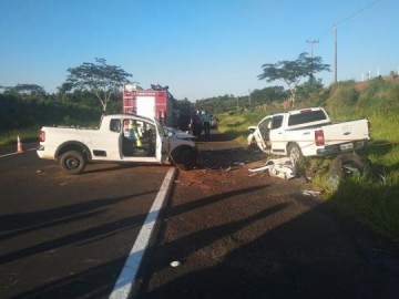 Acidente causa morte de uma pessoa e deixa outras 3 v�timas gravemente feridas na Rodovia J�lio Budiski