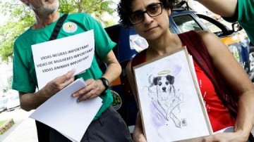 Morte de cachorro agredido por funcion�rio gera revolta contra o Carrefour