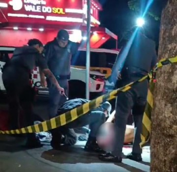 Homem esfaqueia namorada e jovem em bar ap�s ver publica��o em rede social, em Pres. Prudente