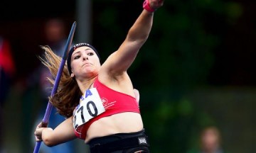 Osvaldocruzense Eloah Scramin bate o recorde brasileiro Sub-23 do Dardo