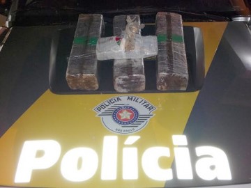 Menor � apreendido por tr�fico com droga escondida em mochila
