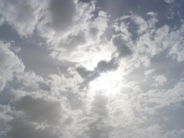 Tempo muda a partir da tarde hoje