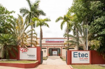 Etec Amim Jundi inicia temporada de trotes solid�rios de 2024