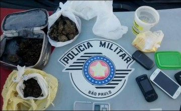 Pacaembu: sequ�ncia de mensagens em celular entrega tr�fico de drogas e tr�s acabam detidas