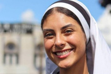 Freira que chamou a aten��o pela beleza j� foi miss e hoje leva vida discreta