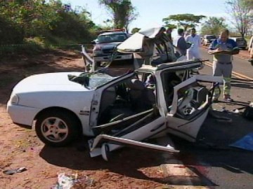 Agente penitenci�ria morre em batida com caminh�o, em Tupi Paulista