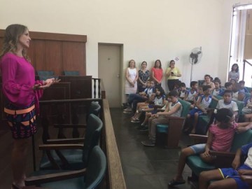 Aluno de Sagres ganha bicicleta do projeto Natal em Fam�lia do Poder Judici�rio de OC