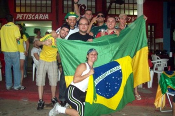 Osvaldocruzense celebra vit�ria do Brasil