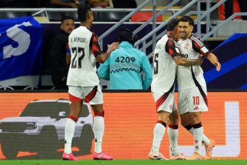 Arrascaeta carrega Flamengo para a semifinal do Intercontinental