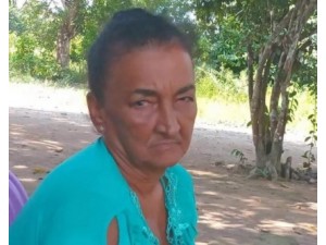 Mulher que procurava informaes sobre os parentes em Salmouro encontra os familiares