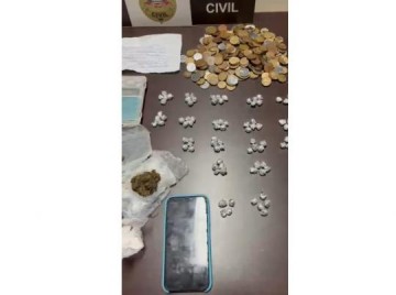 Pol�cia Civil de Rin�polis prende jovem de 20 anos por tr�fico de drogas