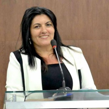 Vera Morena faz contraprova para Covid-19