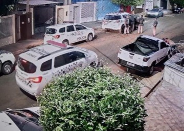 Bandidos atiram com fuzis contra policiais civis em Bilac