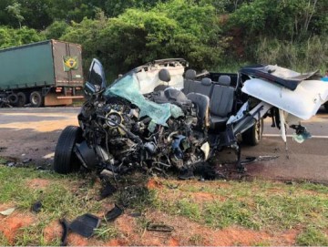 V�DEO: Acidente com duas v�timas fatais complica o tr�nsito em Parapu� entre as rodovias SP-294 e SP-425