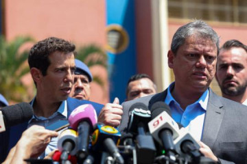 Promotoria pede � Justi�a que pro�ba PMs de dar aulas nas escolas c�vico-militares de SP