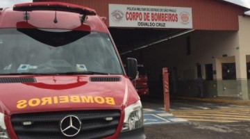 Capotamento de carro na Estrada Vicinal de Sagres deixa uma mulher ferida