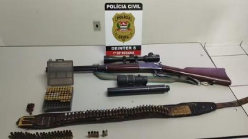 Armas e muni��es s�o apreendidas em casa de suspeito de viol�ncia dom�stica, em Rosana