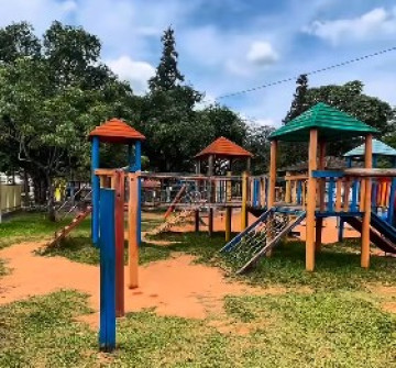 Parquinho da Pra�a S�o Jos� entra em interdi��o para obras