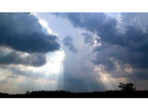 Tempo inst�vel em Osvaldo Cruz com chuva forte e sol � tarde