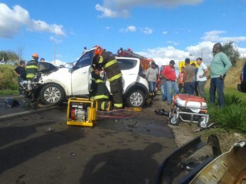 Acidente em Parapu� faz cinco v�timas na SP-294