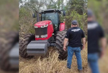 DRACENA: Homem esconde trator avaliado em R$ 800 mil em mata ap�s ordem judicial de apreens�o por inadimpl�ncia