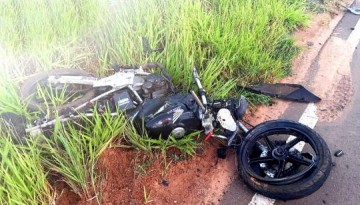 Entre Pompeia e Queiroz: motociclista morre ap�s bater em caminh�o