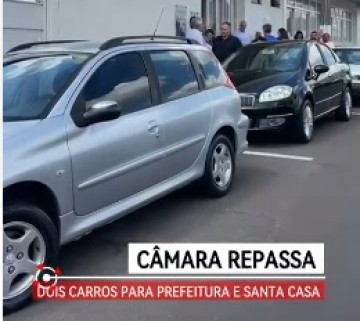 Prefeitura de Osvaldo Cruz recebe doa��o de autom�veis da C�mara Municipal