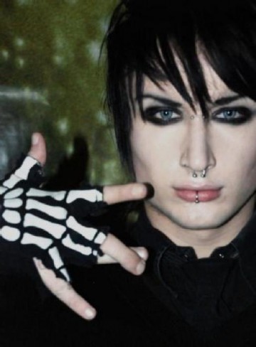 Ex-BBB Serginho ganha vers�o boneco