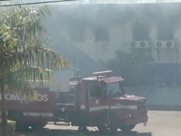 Incndio destroi fbrica de charque em Quintana