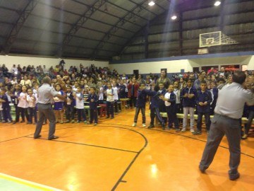 Nossas crian�as precisam entender quem s�o seus her�is de verdade