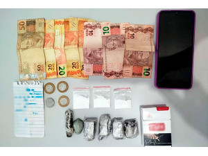 Homem � preso por tr�fico de drogas no Jardim S�o Matheus em Rin�polis