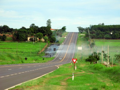 O acidente foi na SP-294, pr�ximo a Adamantina
